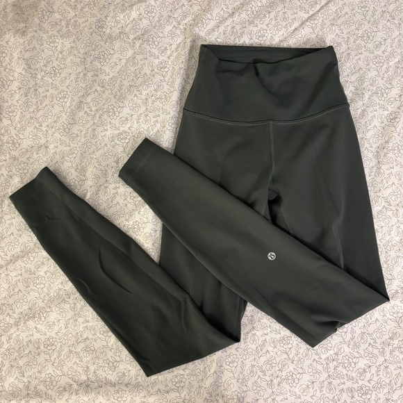 Lululemon Wunder Train High-Rise Tight 28" - Picture 4 of 4